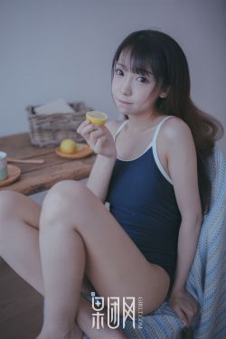 偷窥美女尿尿